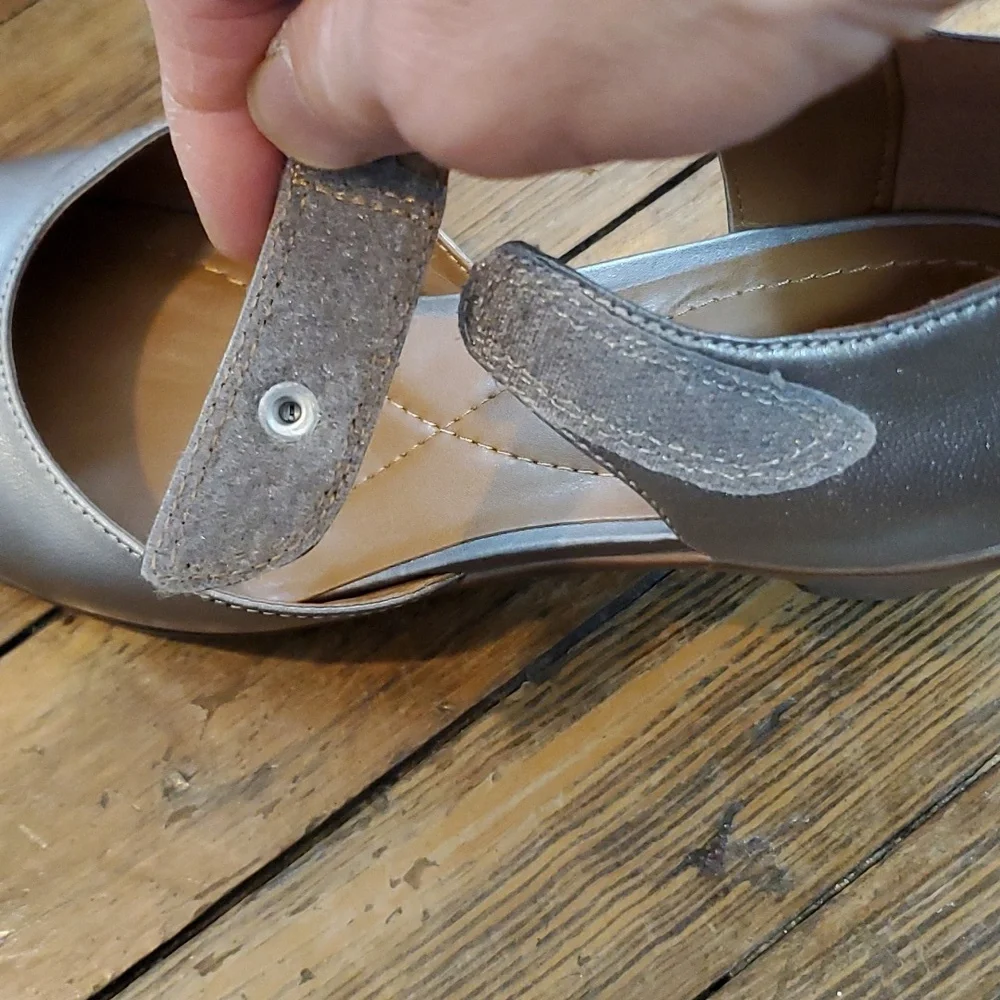 Women's Clarice Mary Jane Block Heel Dress Pumps - Picture 12 of 13